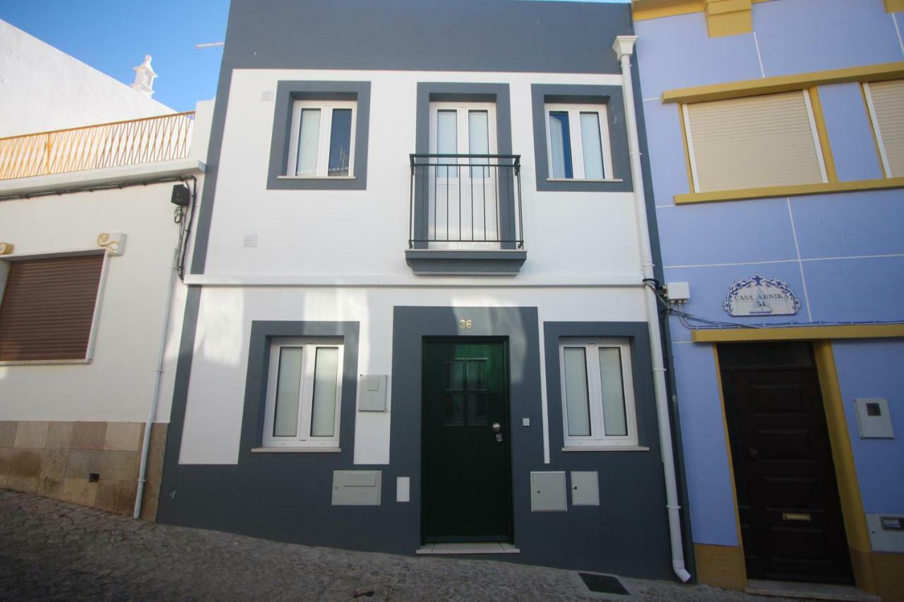 Green Door Лагос Екстериор снимка
